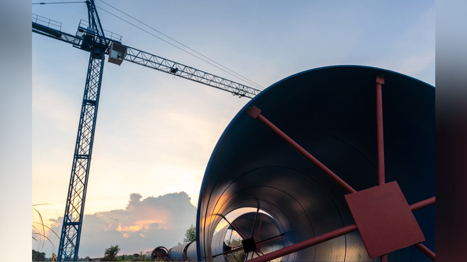 2 men crushed by steel pipe in industrial accident