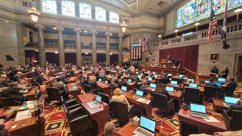 Missouri lawmakers on Wednesday failed to override any of the governor’s budget vetoes,...