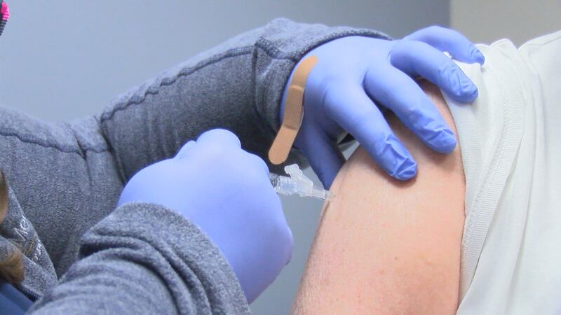 The Arkansas Department of Health tracks flu cases each week with a report that shows...