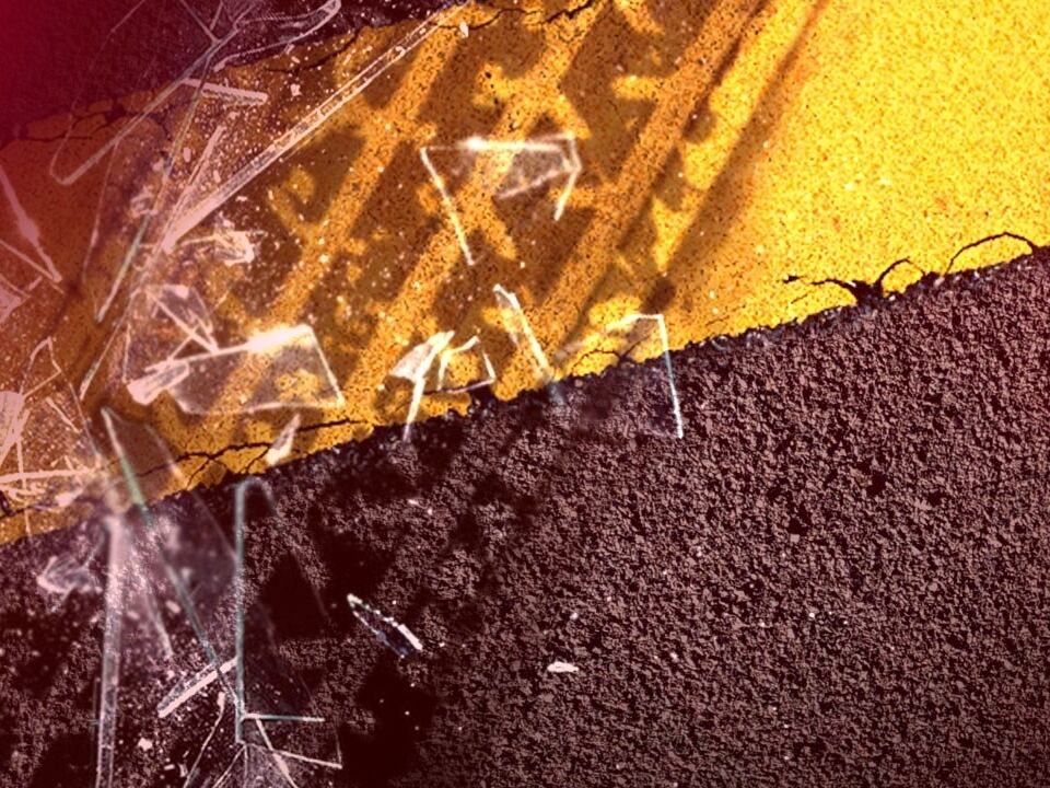 Road blocked following vehicle crash with injury - Vimarsana News